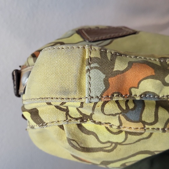 Fossil Canvas Floral Crossover Bag - Picture 9 of 14